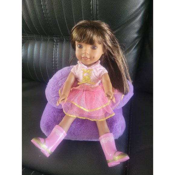 Playtime with Eimmie Plush Chair and Robe - Picture 4 of 6